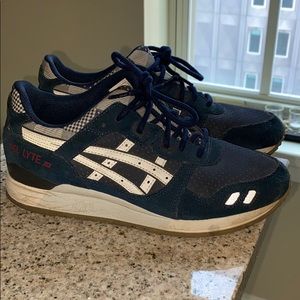 ASICS Sneakers